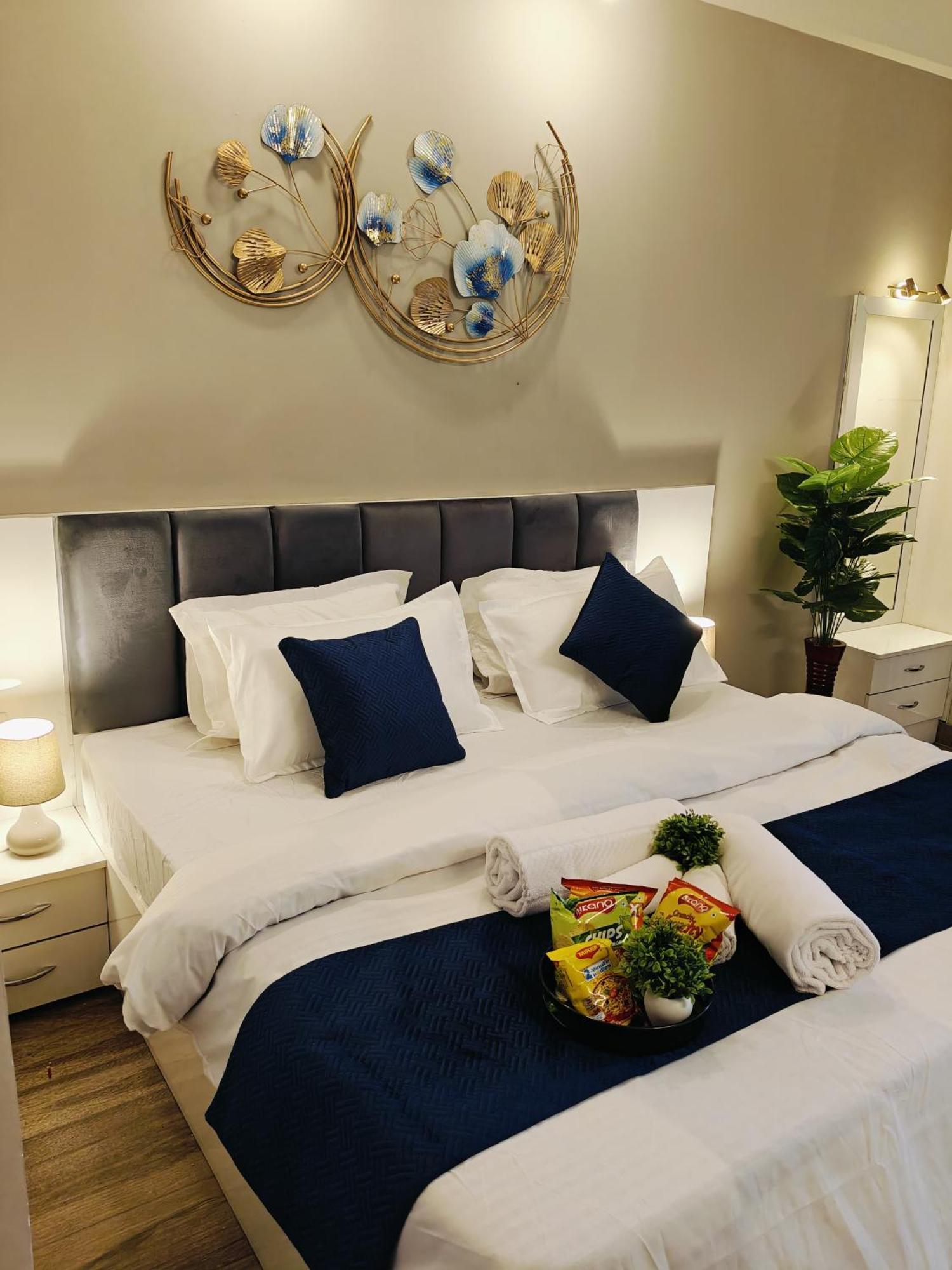 Modern Apartment Greater Noida Quarto foto